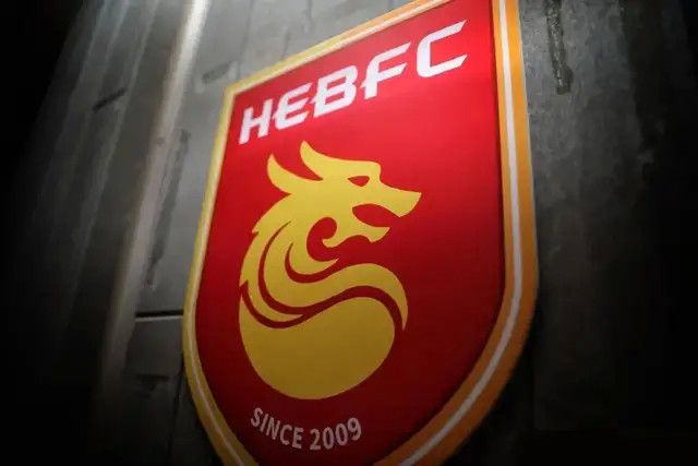 美女扒开超粉嫩的尿囗让人桶
